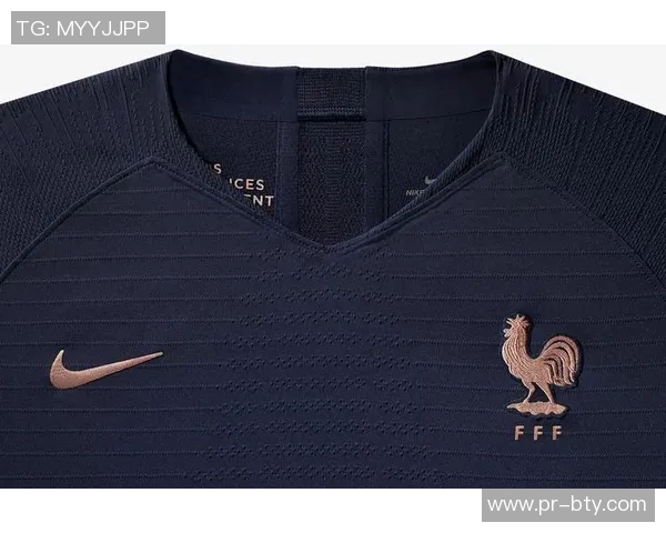 探索法国足球队球衣的设计演变与文化象征意义